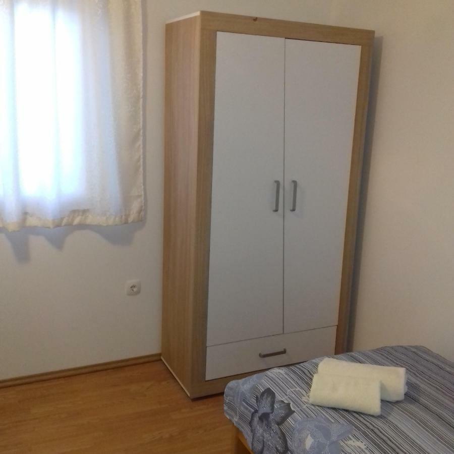 Apartments Dugandzic Drace Exterior photo