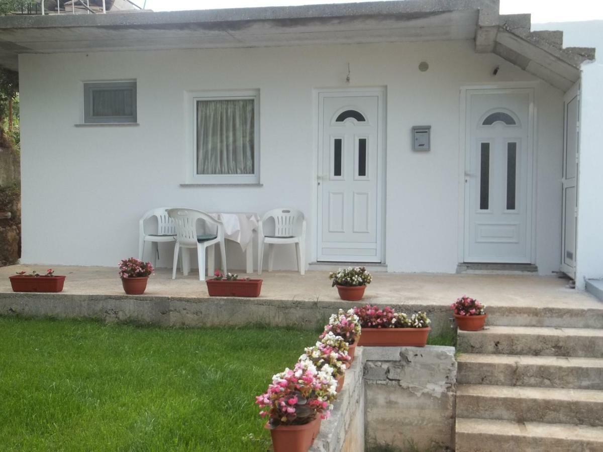 Apartments Dugandzic Drace Exterior photo
