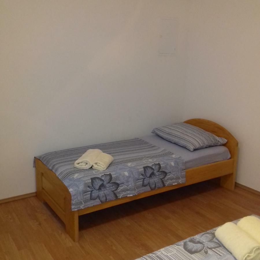 Apartments Dugandzic Drace Exterior photo